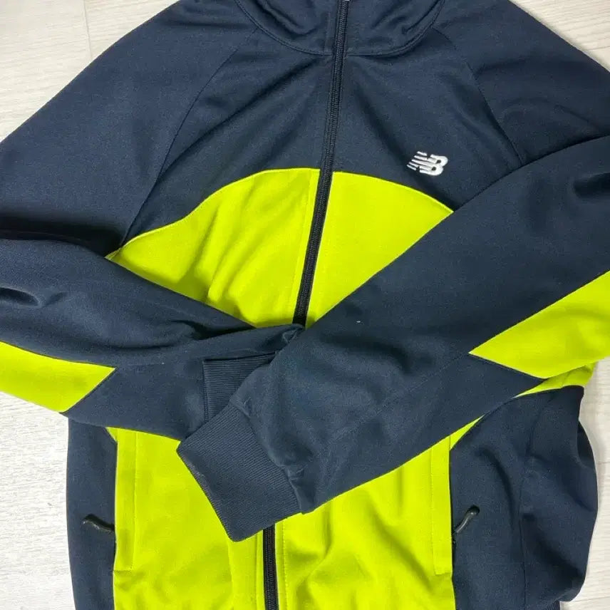 [BUNJANG] New Balance Navy/Lime Jersey / 뉴발란스 네이비/라임색 져지