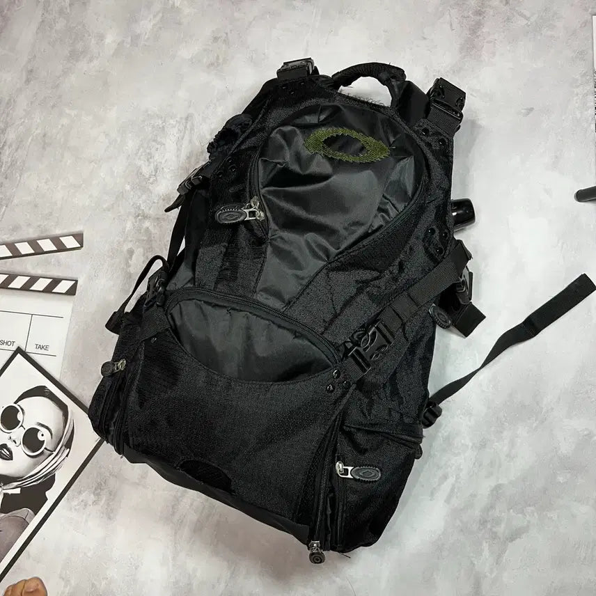 [BUNJANG] Oakley Icon Tactical Backpack / 오클리 아이콘 택티컬 백팩