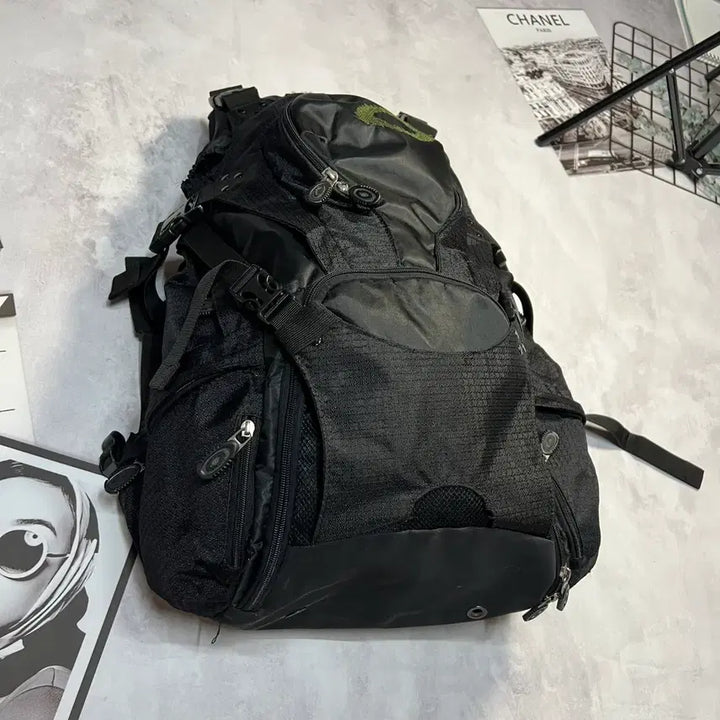 [BUNJANG] Oakley Icon Tactical Backpack / 오클리 아이콘 택티컬 백팩