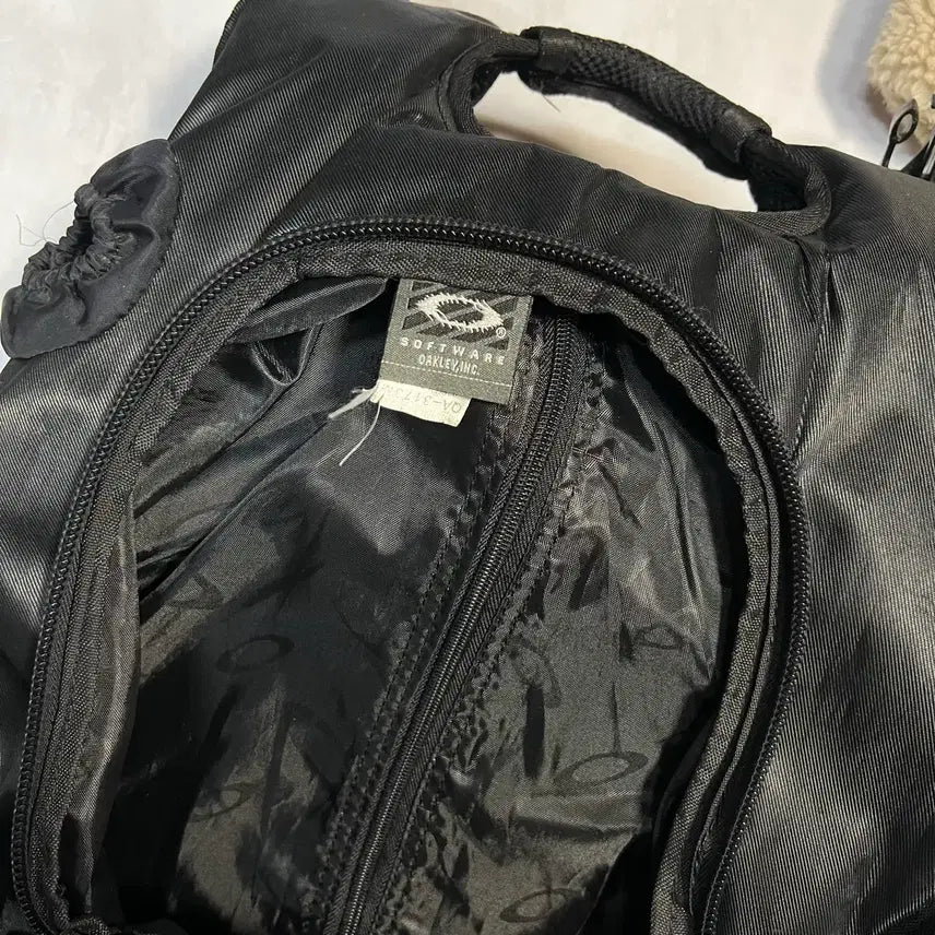 [BUNJANG] Oakley Icon Tactical Backpack / 오클리 아이콘 택티컬 백팩