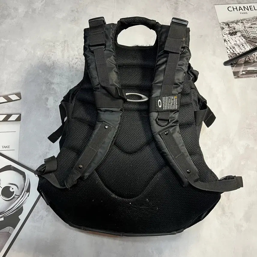 [BUNJANG] Oakley Icon Tactical Backpack / 오클리 아이콘 택티컬 백팩