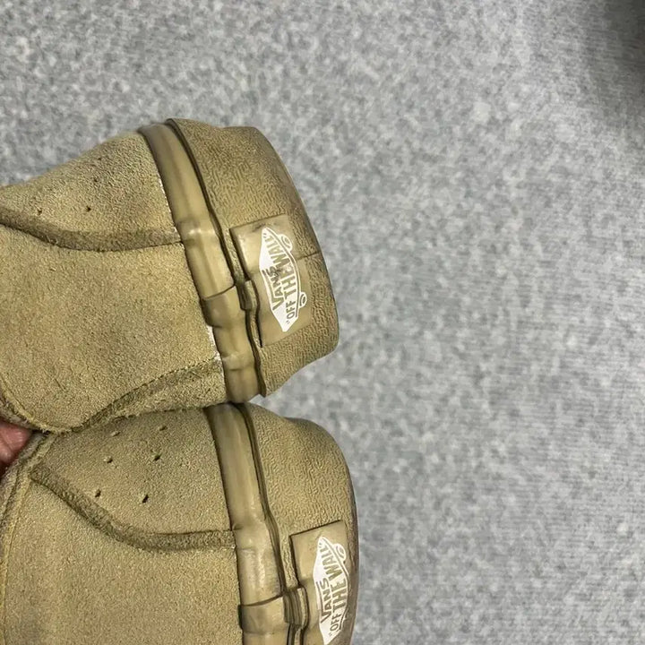 [BUNJANG] Vans Carverrow Sand Beige Sneakers / 반스 카버로우 샌드 베이지 260
