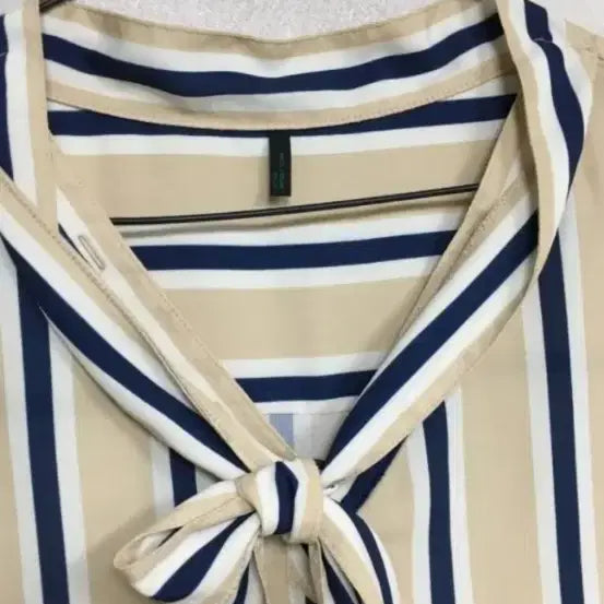 [BUNJANG] Benetton Beige Navy Striped Dress / 상태최상)베네통 원피스 헤지스미샤시슬리지컷오즈세컨듀엘온앤온시스템sjsj