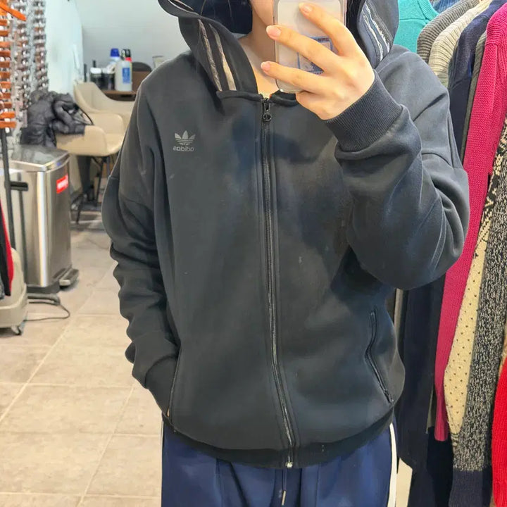 [BUNJANG] Adidas Black Hooded Zip-up Jacket / [NO.9] 아디다스 검은색 후드집업