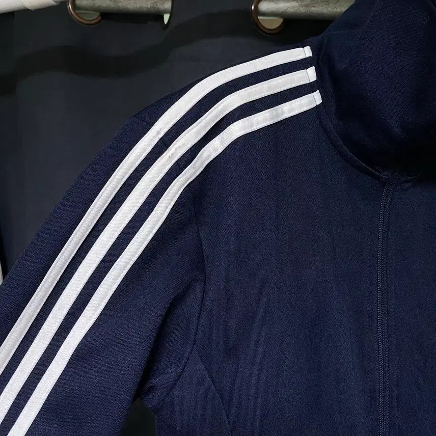 [BUNJANG] Adidas Europa Navy Jersey 105 / 아디다스 유로파 져지 네이비 105