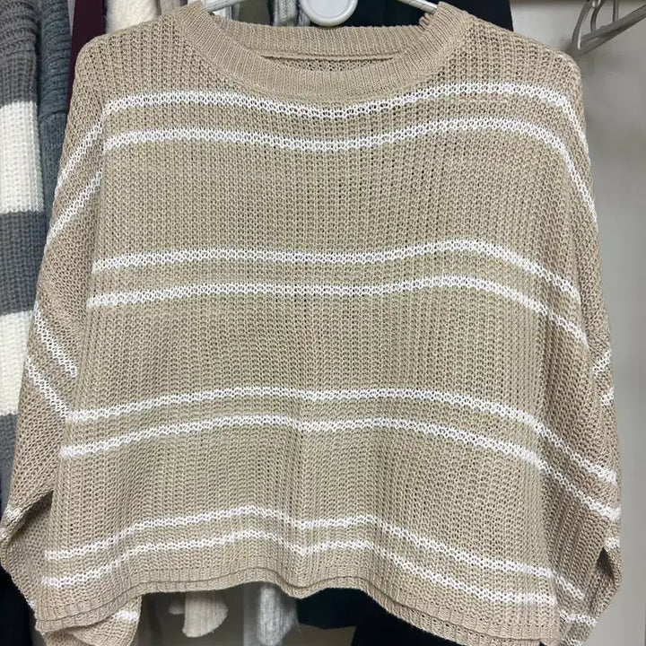 [BUNJANG] Loose Fit Striped Crop Knit Top / 최저가) 스트라이프 루즈핏 크롭 니트