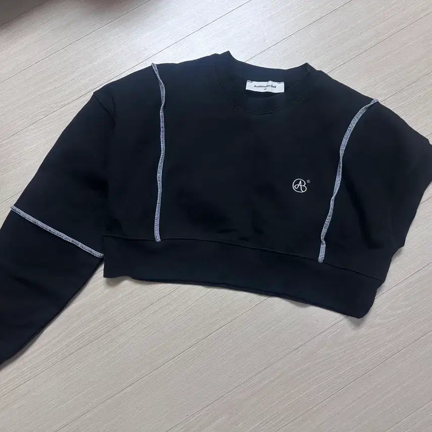 [BUNJANG] Andersson Bell Unbalance Crop Sweatshirt / 앤더슨벨 언밸런스 크롭 맨투맨 XS