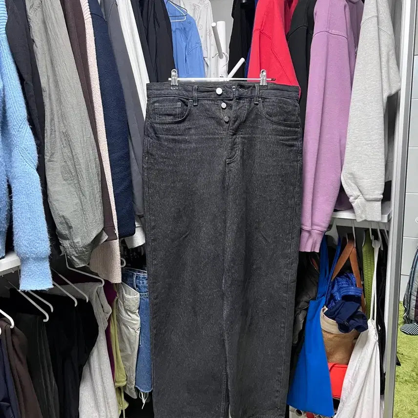 [BUNJANG] COS Relaxed Wide Fit Black Denim Pants / COS 코스 릴렉스드 와이드 핏 흑청 데님 팬츠