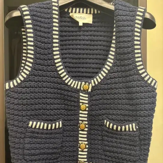 [BUNJANG] ba&amp;sh Navy Knit Vest / ba&amp;sh 네이비 니트 베스트입니다.