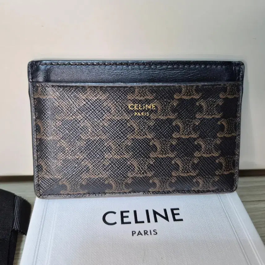 [BUNJANG] Celine Triomphe Canvas and Calfskin Card Holder / 셀린느 정품 트리옹프 캔버스 카프스킨 카드 홀더 카드지갑 풀박스 판매합니