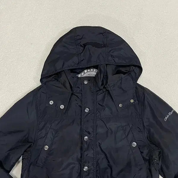 [BUNJANG] Calvin Klein Windbreaker Jacket / M 캘빈클라인 바람막이 자켓 B.2332