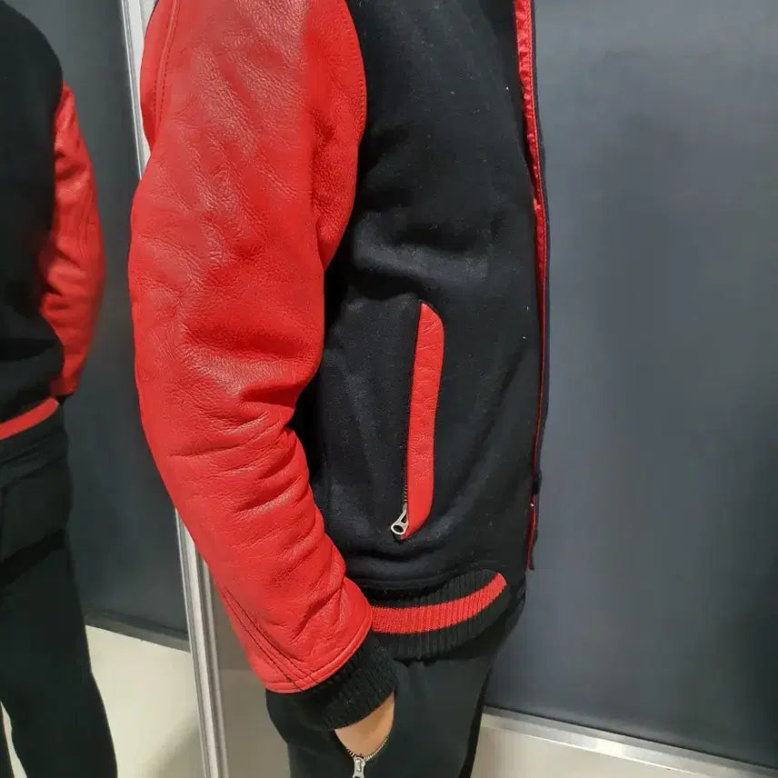 [BUNJANG] Jordan Black/Red Varsity Jacket (M) - Leather / 조던 블랙/레드 바시티 자켓 M (100~105) 소가죽