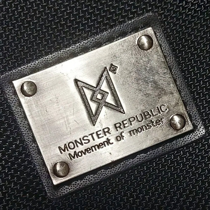 [SOLD OUT] 몬스터리퍼블릭 슬링백힙색  등산 낚시 여행가방/일싼