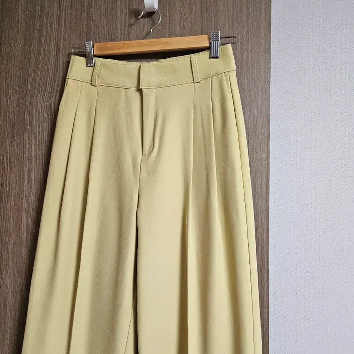 [BUNJANG] Egoist Semi-Wide Tucked Pants / 에고이스트 핀턱 세미와이드팬츠