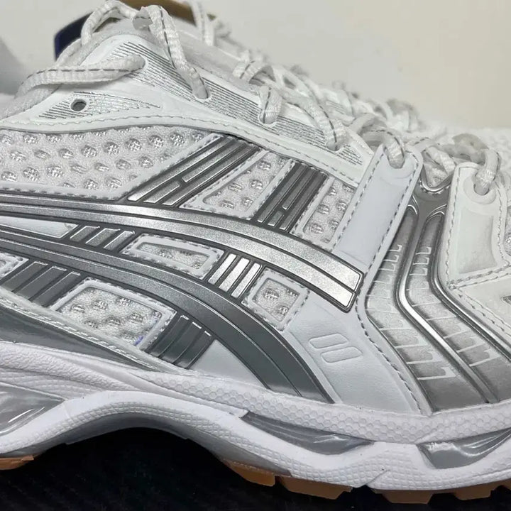 [BUNJANG] Asics Gel Kayano 14 Silver Running Shoes / 아식스 젤 카야노 14 실버