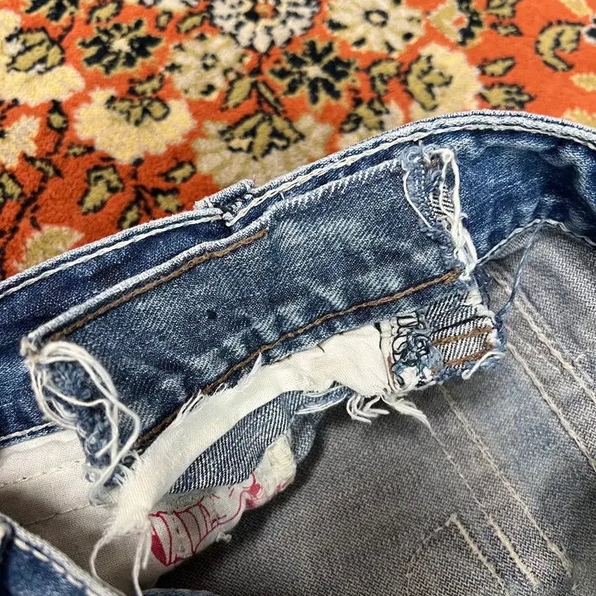 [BUNJANG] True Religion Joey Big T Bootcut Denim Pants / [32] 트루릴리전 조이 빅 티 부츠컷 플레어 데님 팬츠