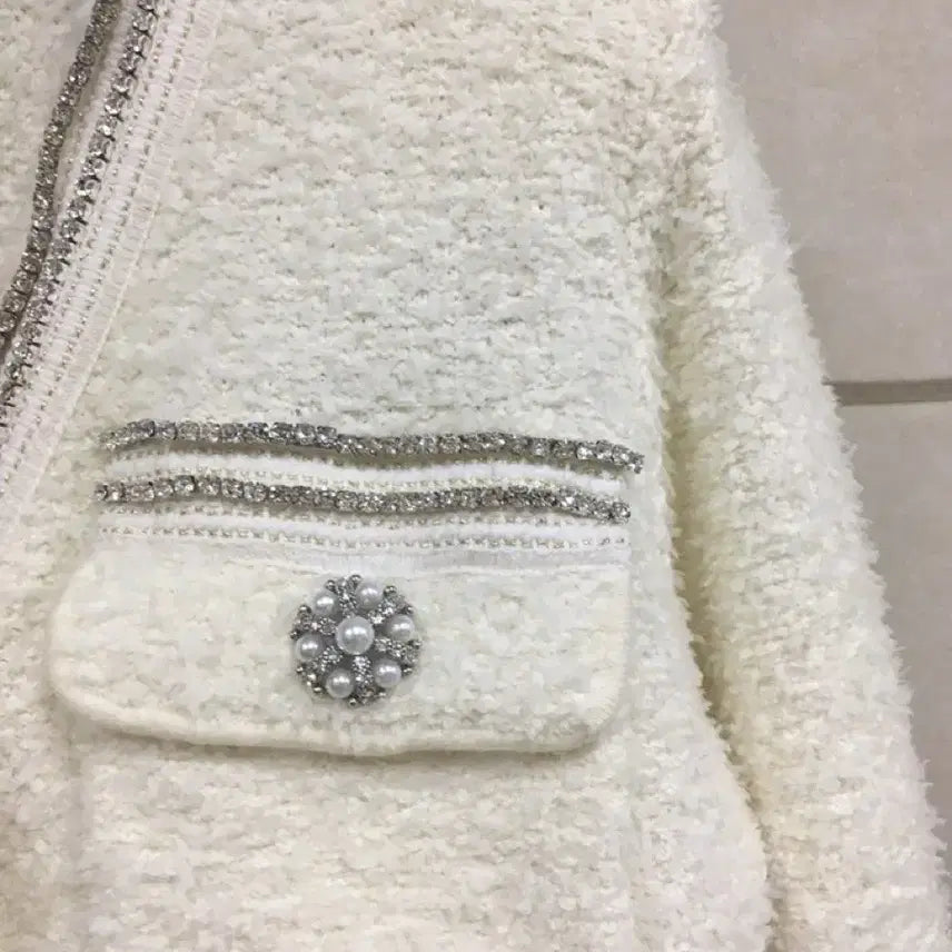 [BUNJANG] Self-Portrait Embellished V-Neck Tweed Jacket - Ivory / 셀프포트레이트 정품 보석장식 브이넥 트위드 자켓 아이보리