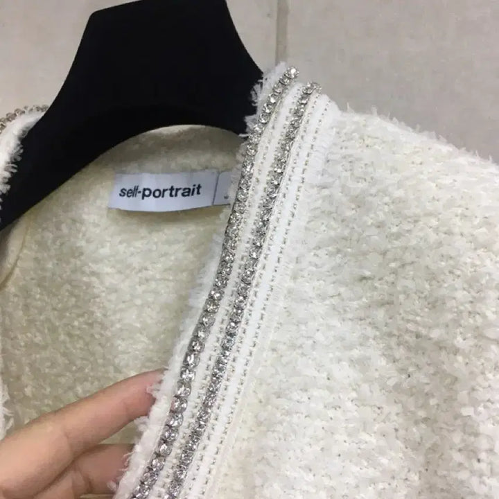 [BUNJANG] Self-Portrait Embellished V-Neck Tweed Jacket - Ivory / 셀프포트레이트 정품 보석장식 브이넥 트위드 자켓 아이보리