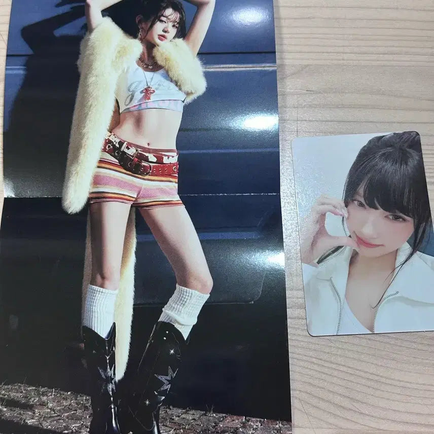 [BUNJANG] IVE Lee Seo + Jang Wonyoung Photocard + Mini Poster Bundle Set / 이서 포카 + 장원영 미니 포스터? 일괄 양도