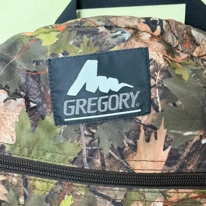 [SOLD OUT] 그레고리 구로고 리얼트리 카모 데이팩 백팩 90~00s