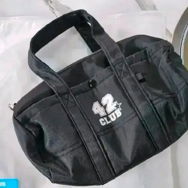 [SOLD OUT] 새상품) 투어스 미니가방 판매합니다