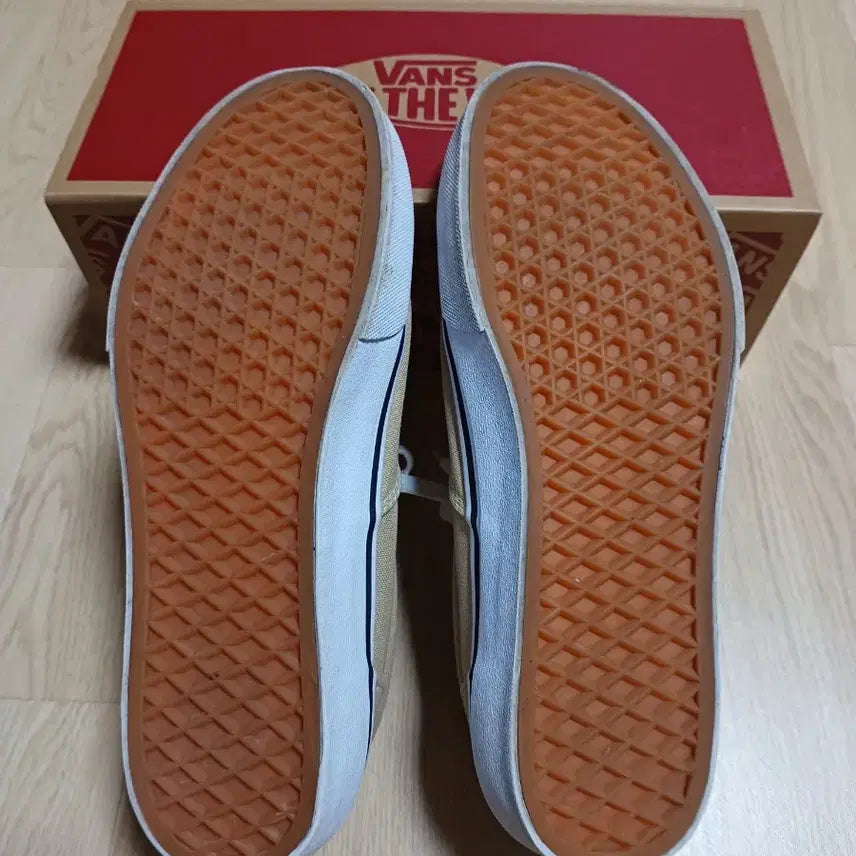 [BUNJANG] Vans Era Beige Canvas Sneakers / 270 반스 에라 베이지 캔버스 스니커즈 Vans 띠어리 어센틱