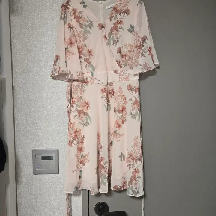 [BUNJANG] Floral Chiffon Short Sleeve Dress / 플라워 쉬폰 반팔 원피스