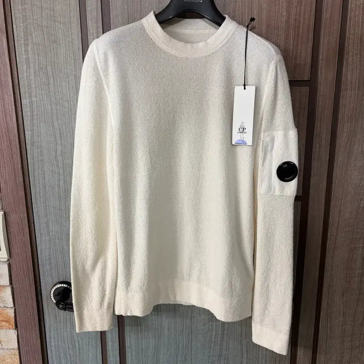 [BUNJANG] CP Company Lens Patch Crew Neck Knit Ivory / [새상품]씨피컴퍼니 CP컴퍼니 렌즈 와펜 크루넥 니트 아이보리