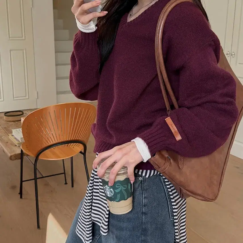 [BUNJANG] Plum V-neck Knit Sweater / 플럼 브이넥 니트 판매