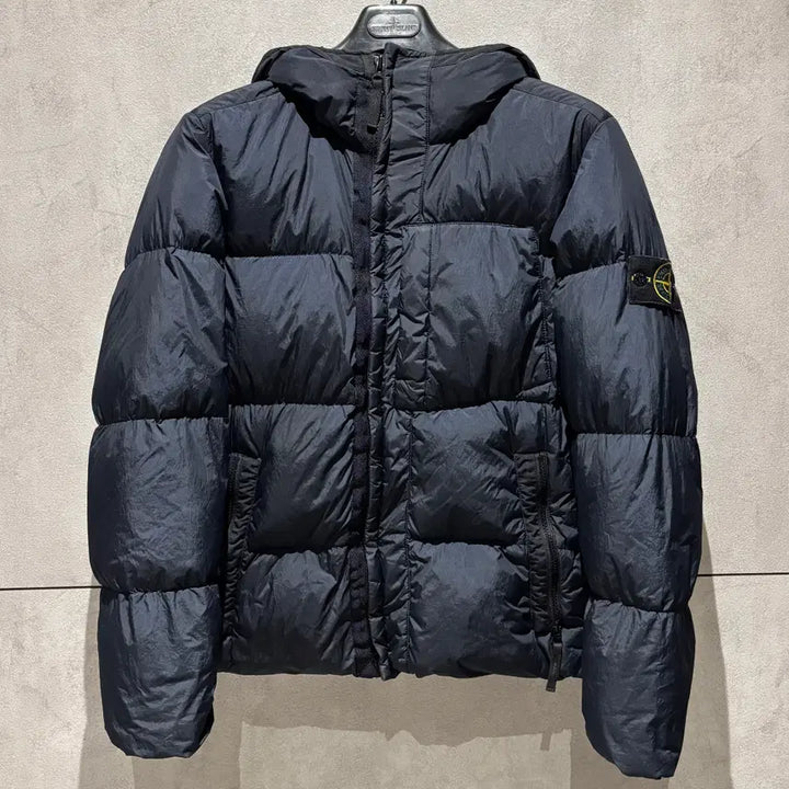 [BUNJANG] Stone Island Crinkle Reps Hooded Short Padded Jacket / [정품/S] 스톤아일랜드 크링클랩스 후드 숏패딩