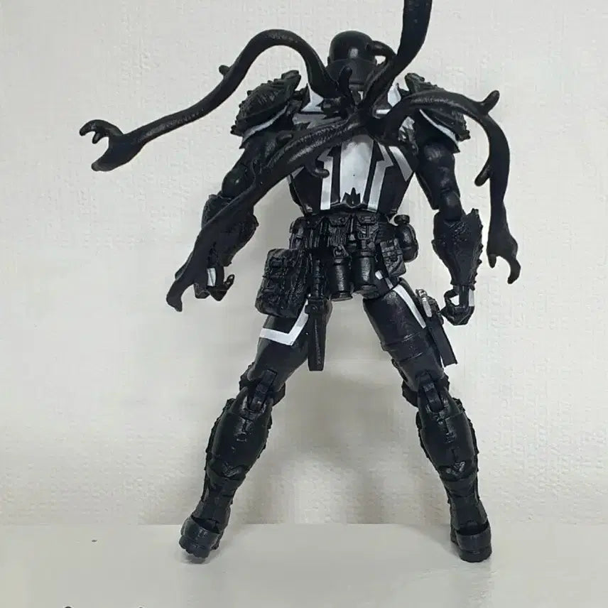 [SOLD OUT] 마블 레전드 에이전트 베놈 피규어