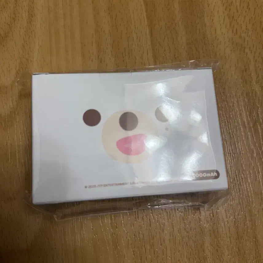 [BUNJANG] DAY6 Petitmalz Portable Charger / 데이식스 쁘띠멀즈 보조배터리 돈