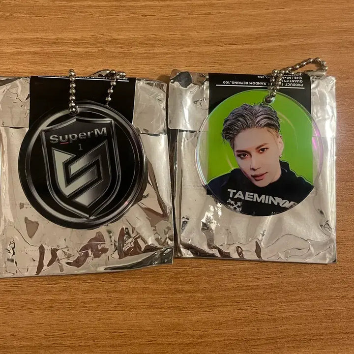[BUNJANG] SHINee Taemin SuperM 100 Random Keyring Bundle Set / [일괄] 샤이니 태민 슈퍼엠 100 랜덤 키링
