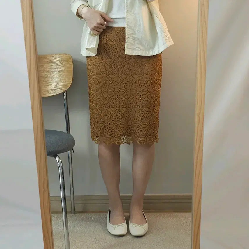 [BUNJANG] Uniqlo Lace Midi Skirt / (S)유니클로 여성 레이스 미디 스커트 L3W2628