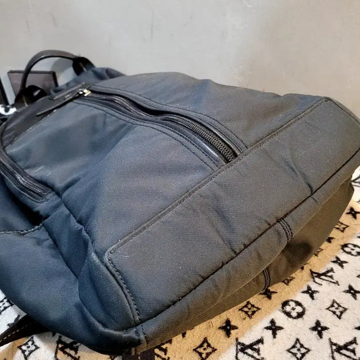 [BUNJANG] Coach Barric Nylon Backpack / 정품 코치 바릭 나일론 백팩