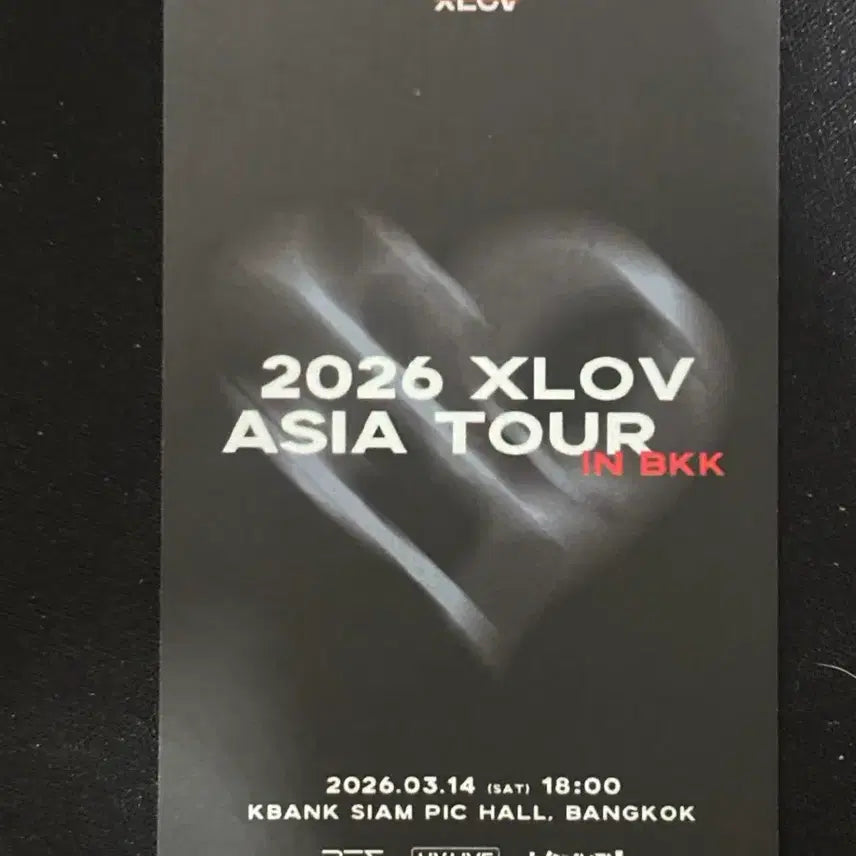 [BUNJANG] Xlov Louis Photocard / Xlov 방콕 포카