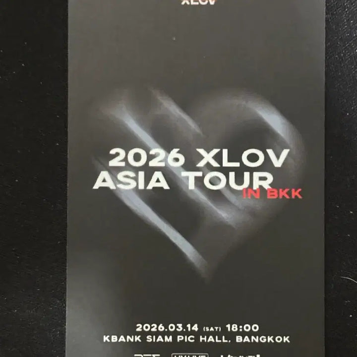 [BUNJANG] Xlov Louis Photocard / Xlov 방콕 포카