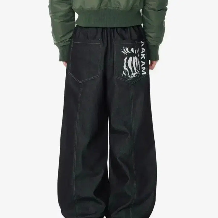 [SOLD OUT] 아캄 프린팅 핀턱바지 (12일까지만 이 가격)