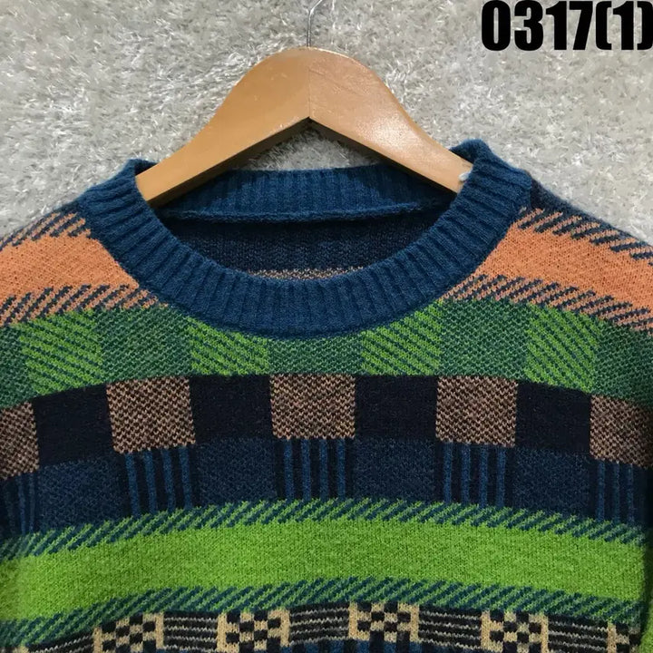 [SOLD OUT] 빈티지 패턴 니트 스웨터 m