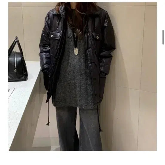 [BUNJANG] Black Shiny Padded Short Jumper / 블랙 유광 패딩 점퍼