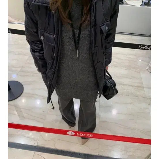 [BUNJANG] Black Shiny Padded Short Jumper / 블랙 유광 패딩 점퍼