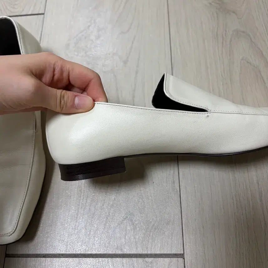[BUNJANG] NEUTE Tilda Minimal Loafer Shoes / 누트 neute 로퍼 아이보리 235