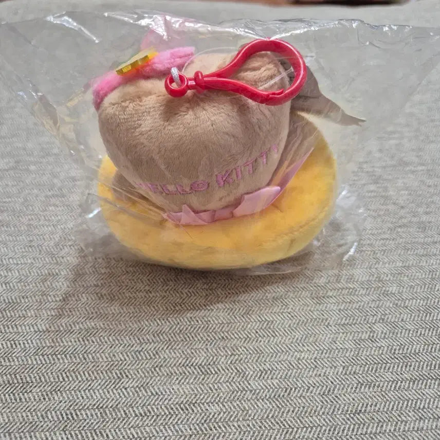 [BUNJANG] Hello Kitty Hawaii Tanning Kitty Keychain / 2.헬로키티 하와이 태닝키티 키링
