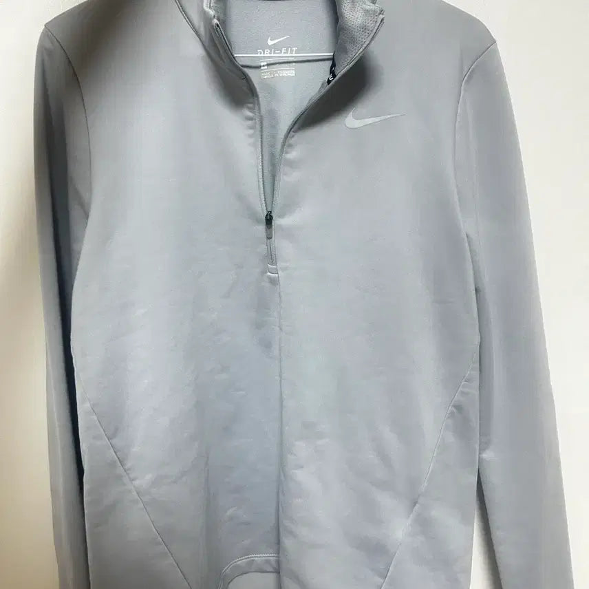 [SOLD OUT] 나이키 드라이핏 러닝 반집업 그레이 L