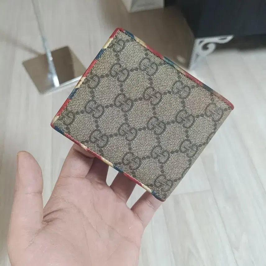 [BUNJANG] Gucci GG Supreme Bifold Wallet / (정품)구찌 GG수프림 반지갑 쿠리에