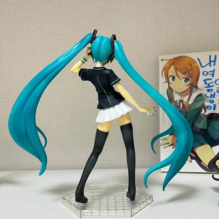 [BUNJANG] Hatsune Miku Family Mart Figure / 하츠네미쿠 패밀리마트 피규어