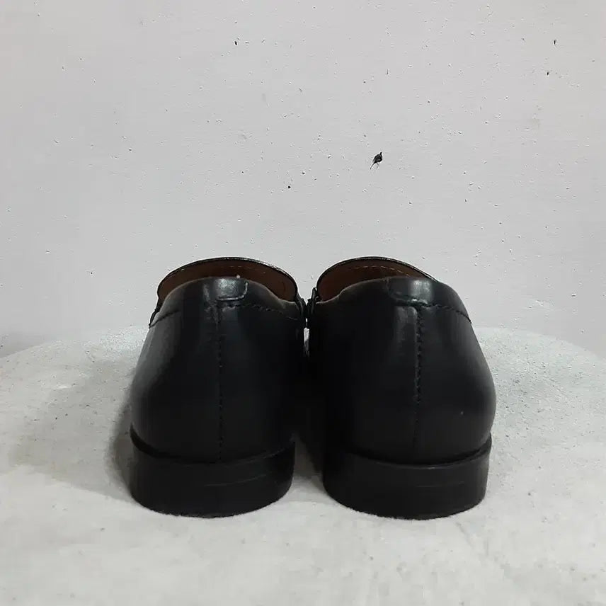 [BUNJANG] Naturalizer Black Chain Loafers (230) / 내츄럴라이저 블랙 체인 로퍼 230