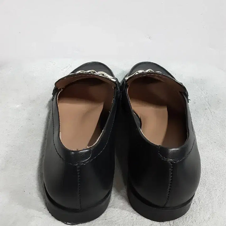 [BUNJANG] Naturalizer Black Chain Loafers (230) / 내츄럴라이저 블랙 체인 로퍼 230