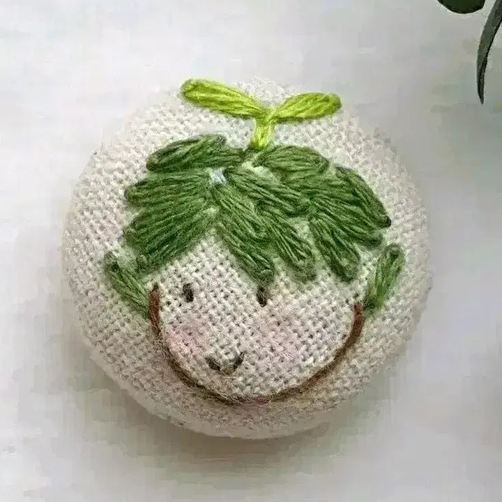 [BUNJANG] French Embroidery Floral Brooch / 프랑스자수 미니  브로치(아이와 꽃)_개당