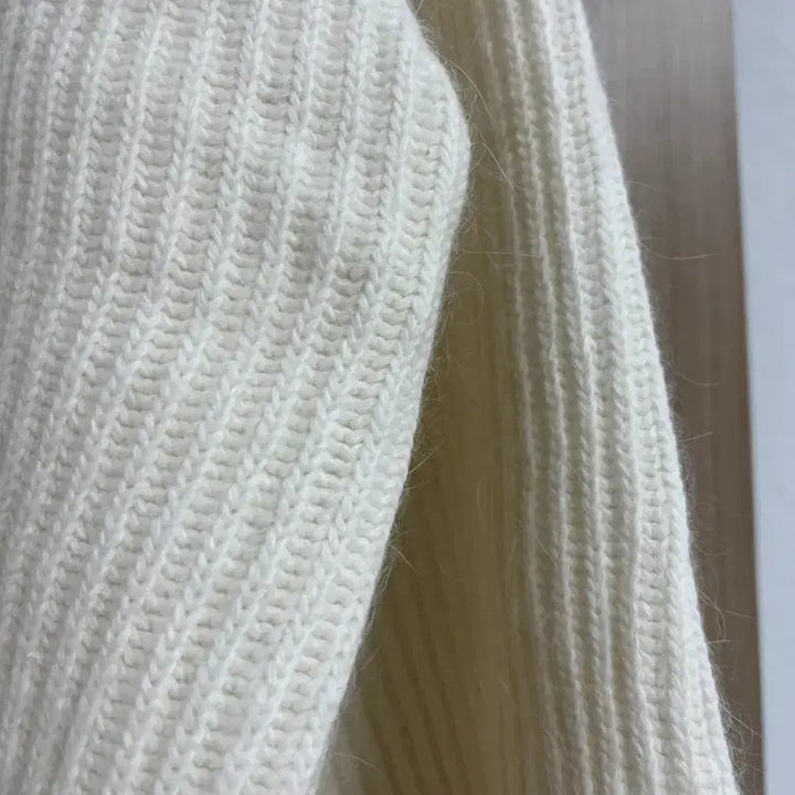 [BUNJANG] Angora Knit Sweater / 새상품 고퀄 앙고라니트